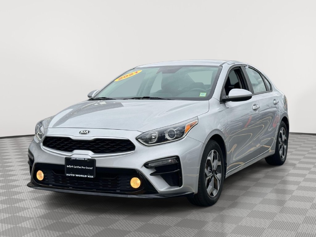 Used 2021 Kia Forte LXS FWD image 3