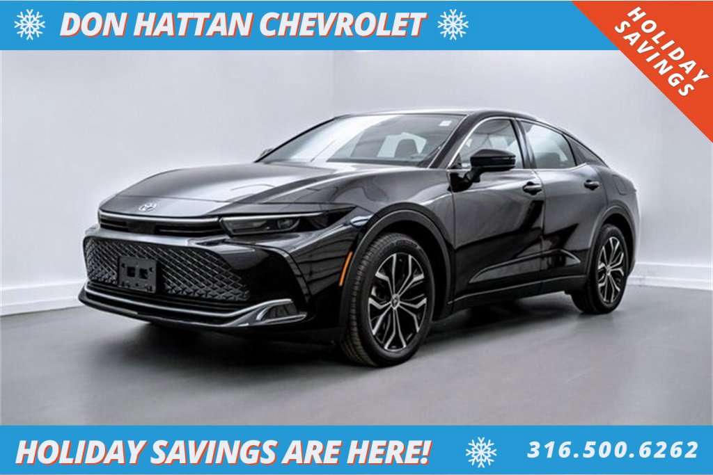 Used 2024 Toyota Crown XLE image 1