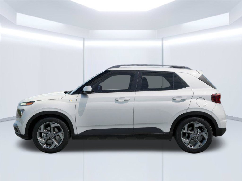 New 2026 Hyundai Venue SEL FWD image 3