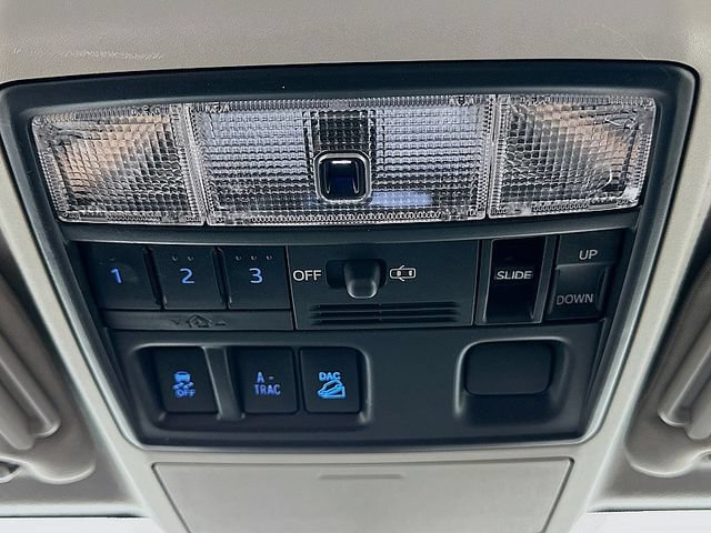 Used 2019 Toyota 4Runner SR5 Premium AWD/4WD image 22