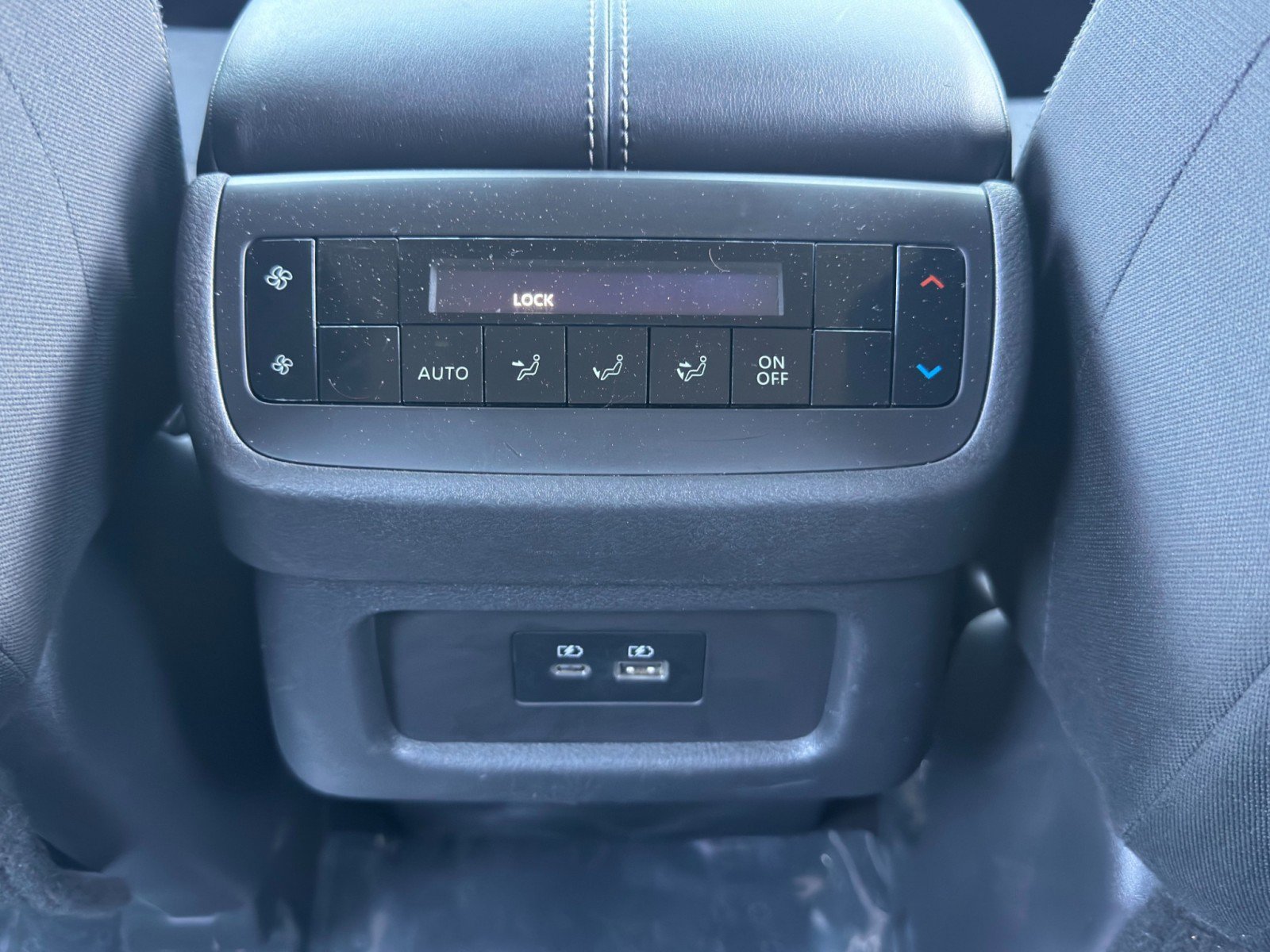 Used 2022 Nissan Pathfinder S image 28