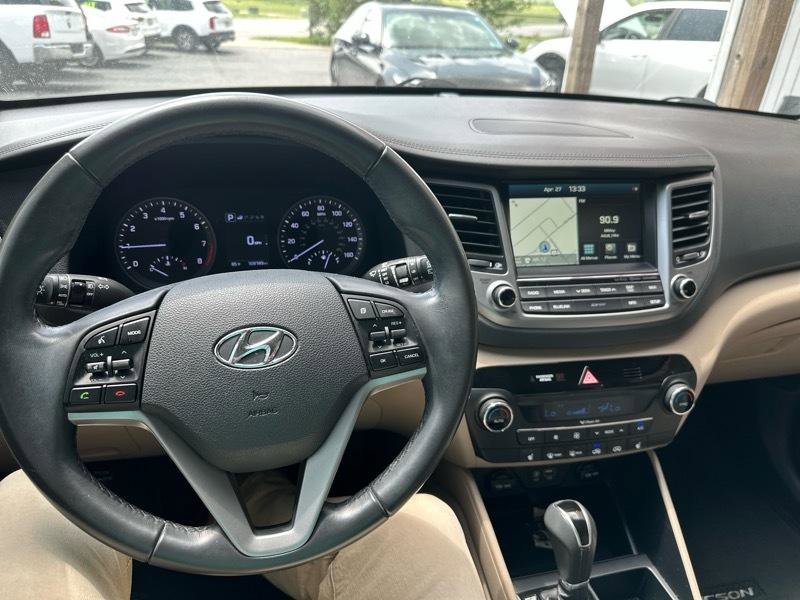 Used 2017 Hyundai Tucson SE Plus FWD image 17