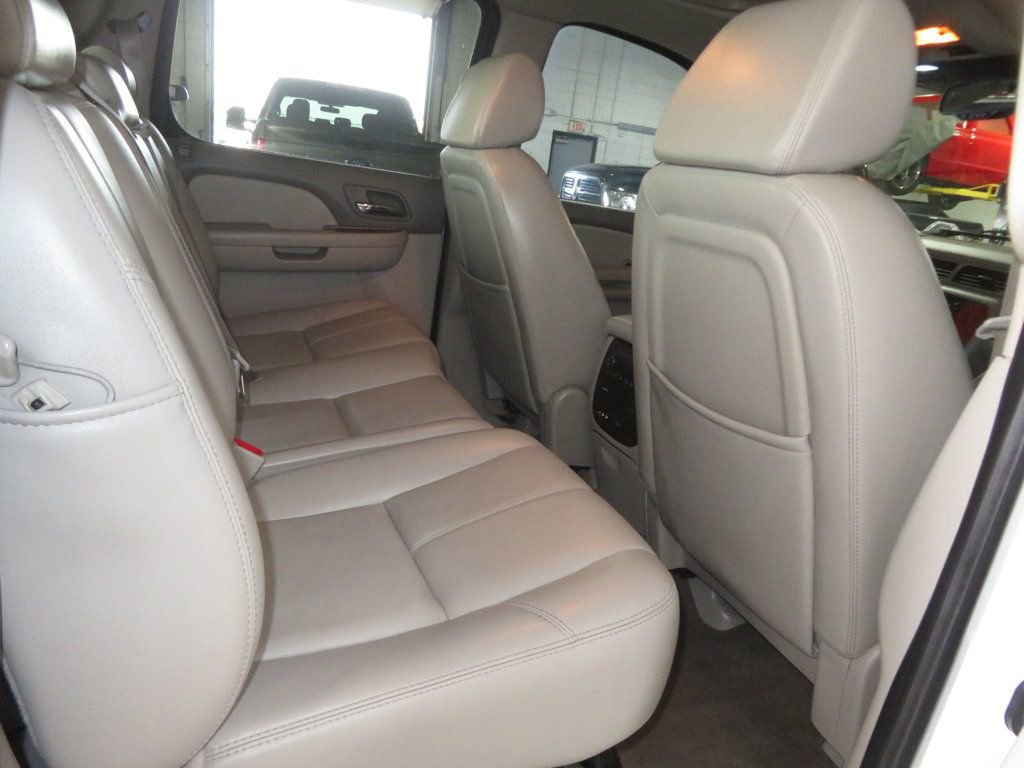 Used 2008 Chevrolet Avalanche LTZ w/ LTZ Preferred Equipment Group image 33