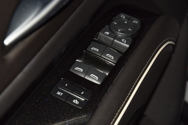 Used 2023 Cadillac Escalade Sport w/ LPO, ONYX Package image 54