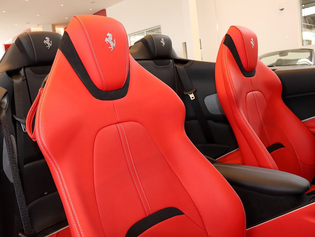 Certified 2024 Ferrari Roma Spider image 40