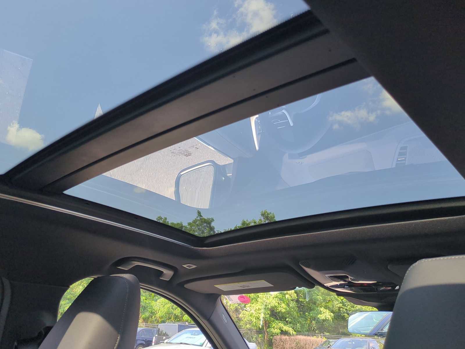 Used 2025 BMW X1 xDrive28i w/ Technology Package image 21