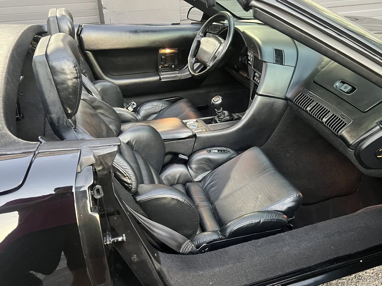 Used 1991 Chevrolet Corvette Convertible image 17