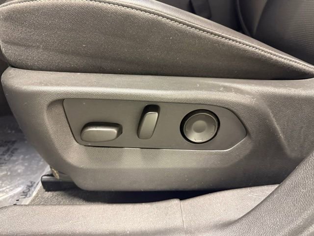 Certified 2025 Buick Envision Preferred image 11