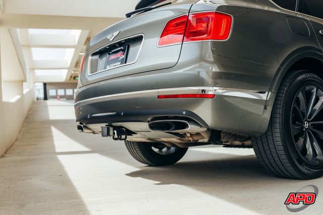 Used 2017 Bentley Bentayga image 39