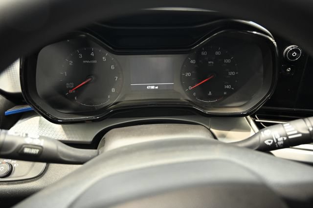 Used 2025 Chevrolet Trax LS w/ LS Convenience Package FWD image 27