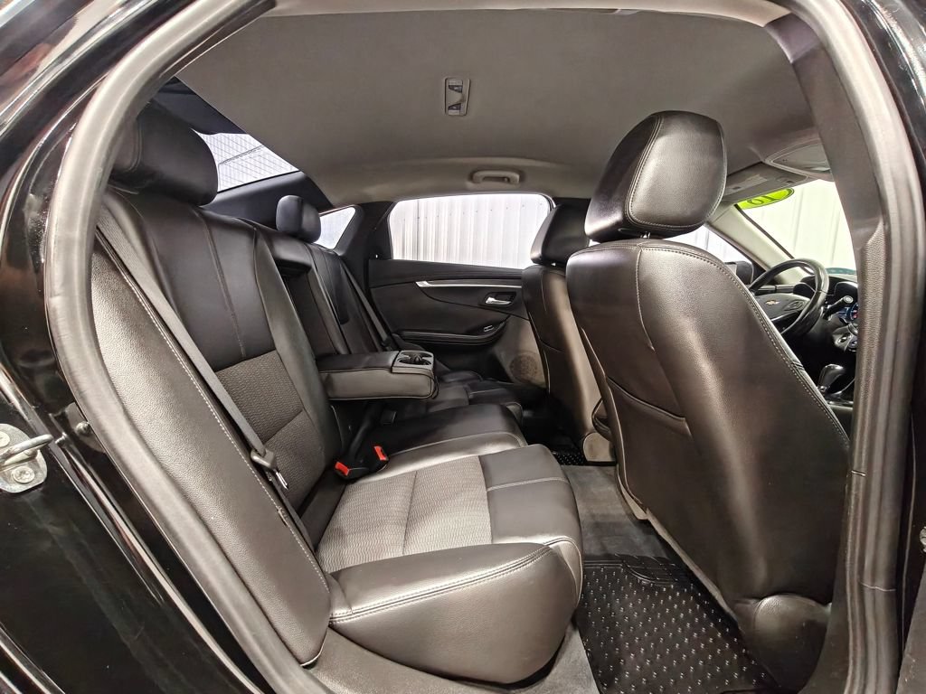 Used 2018 Chevrolet Impala LT FWD image 19