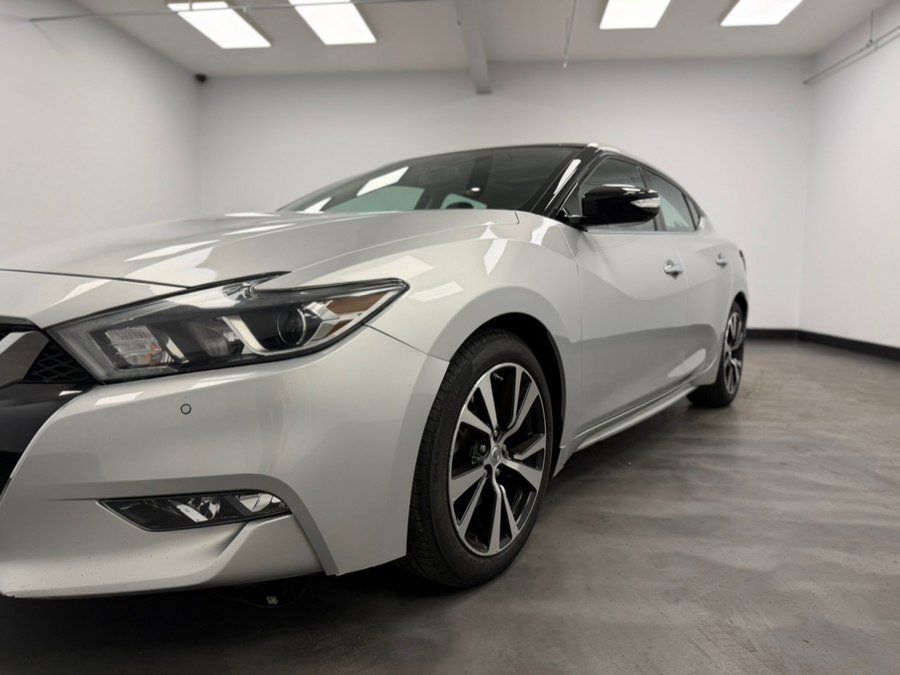 Used 2017 Nissan Maxima 3.5 SL FWD image 16