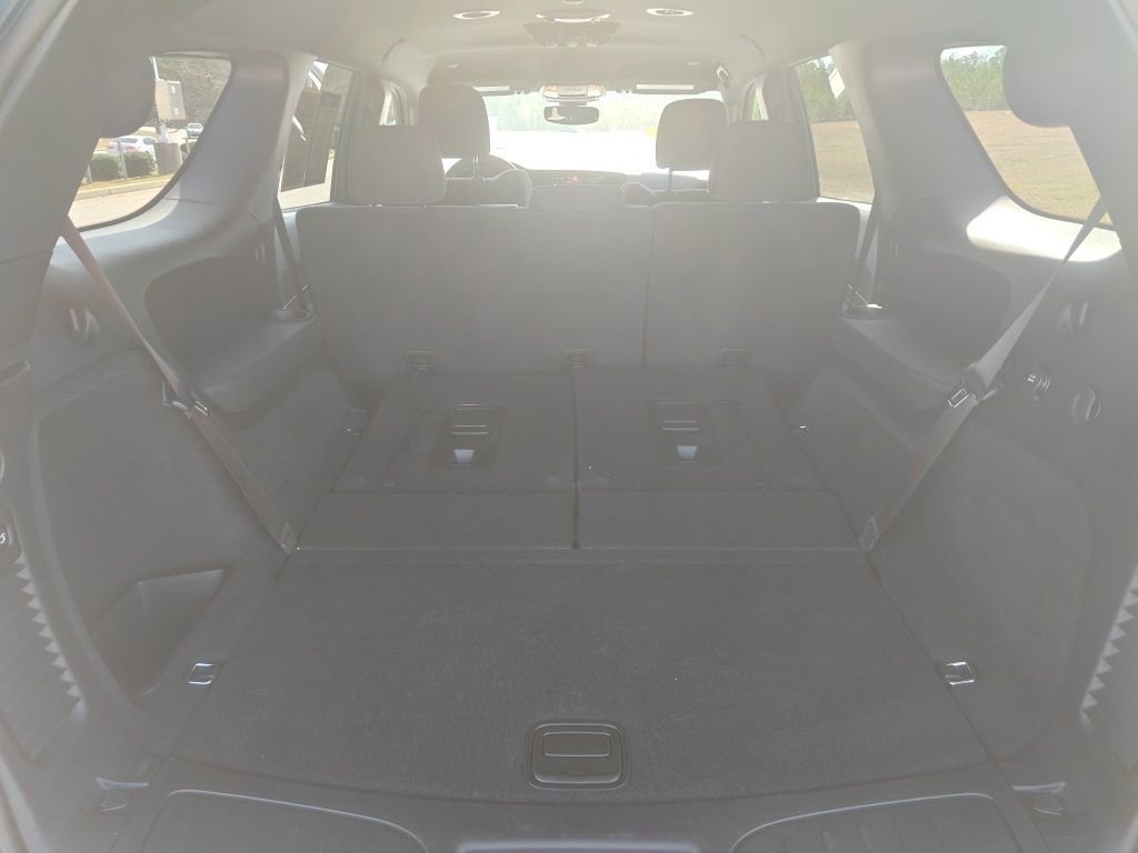 Used 2024 Dodge Durango R/T w/ Tow 'N Go Package image 35