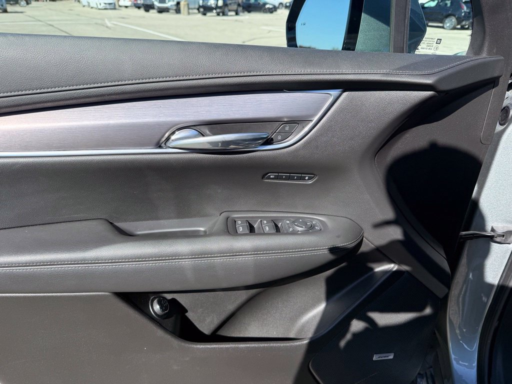 Certified 2023 Cadillac XT6 Luxury AWD/4WD image 24