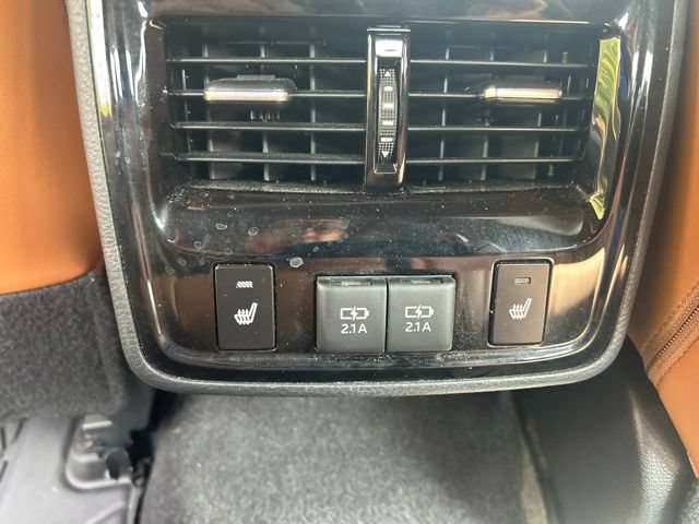 Used 2019 Toyota Avalon Limited w/ Advanced Safety Package FWD image 18