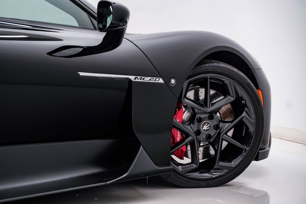 Certified 2023 Maserati MC20 Coupe RWD image 15