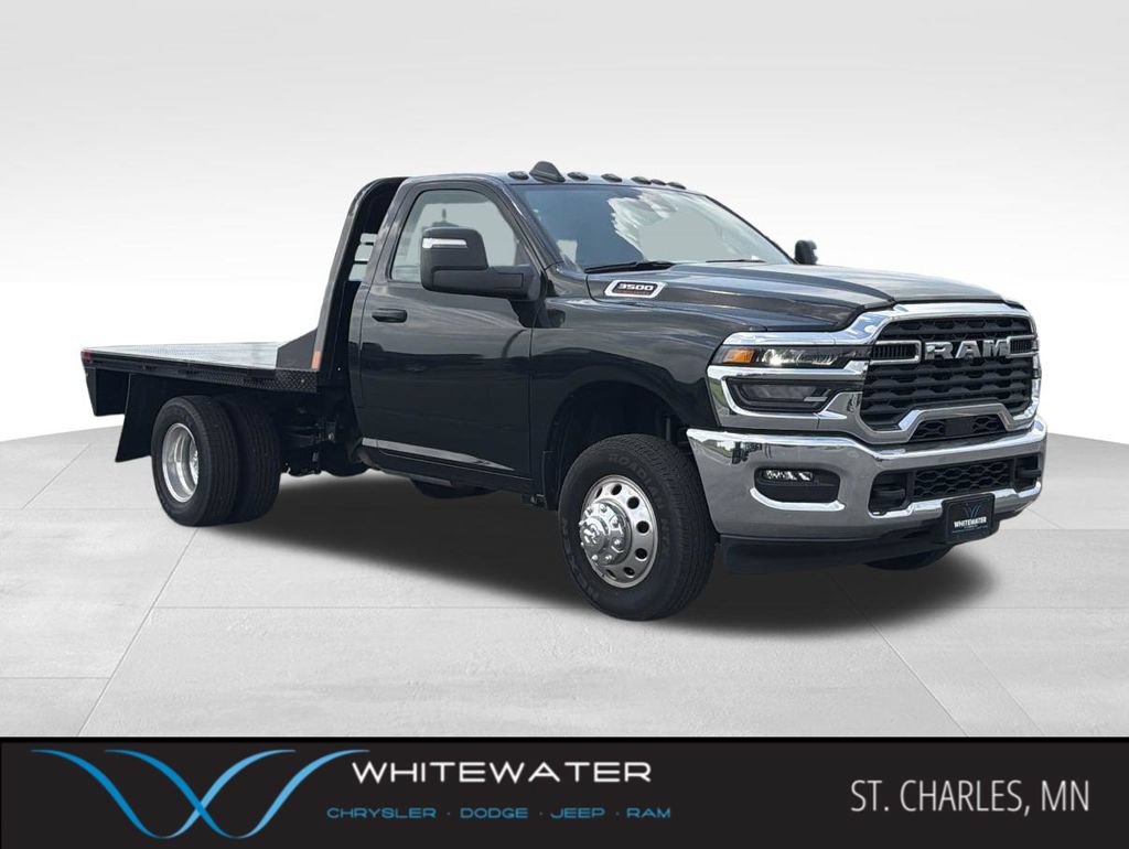 Used 2026 RAM 3500 Tradesman w/ Chrome Appearance Group AWD/4WD 360° Tour