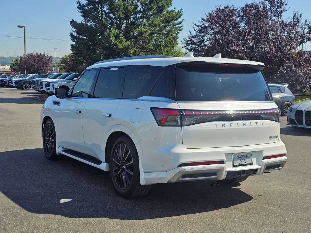Used 2025 INFINITI QX80 Sensory AWD/4WD image 5
