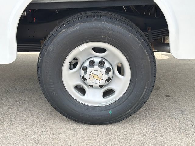 New 2026 Chevrolet Express 3500 w/ Power Convenience Package RWD image 18