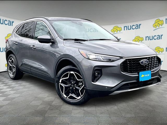 New 2026 Ford Escape Platinum w/ Premium Technology Package AWD/4WD image 1