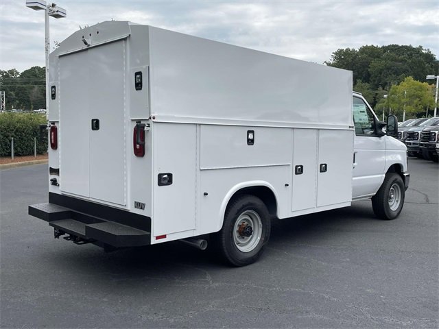 New 2026 Ford E-350 and Econoline 350 Super Duty w/ Power Equipment Group image 6