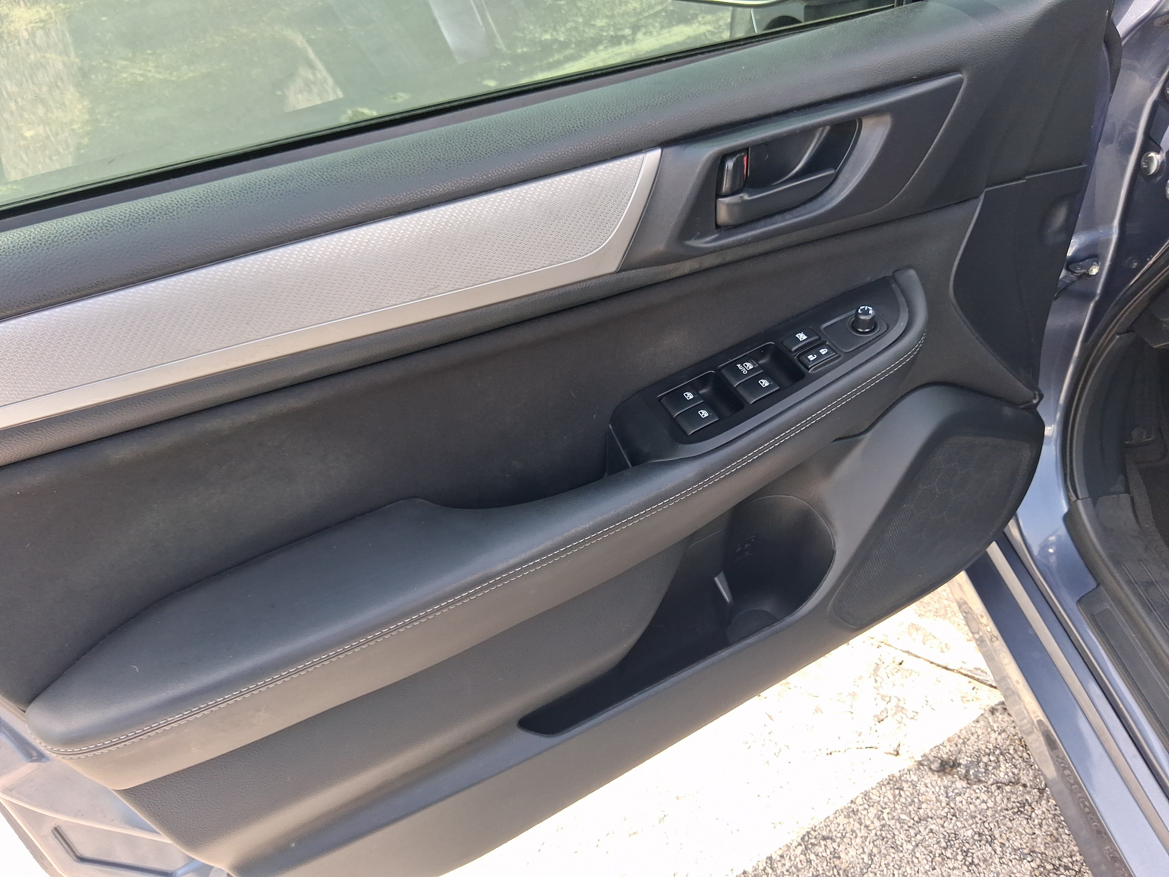 Used 2018 Subaru Legacy 2.5i AWD/4WD image 11