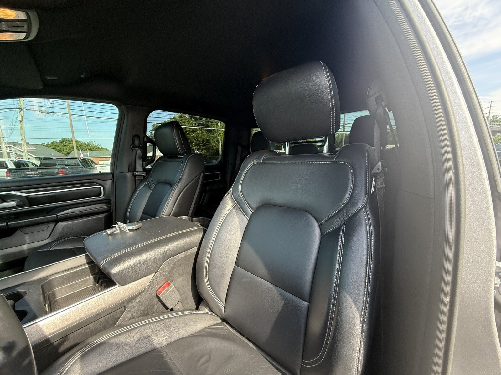 Used 2020 RAM 1500 Big Horn AWD/4WD image 10