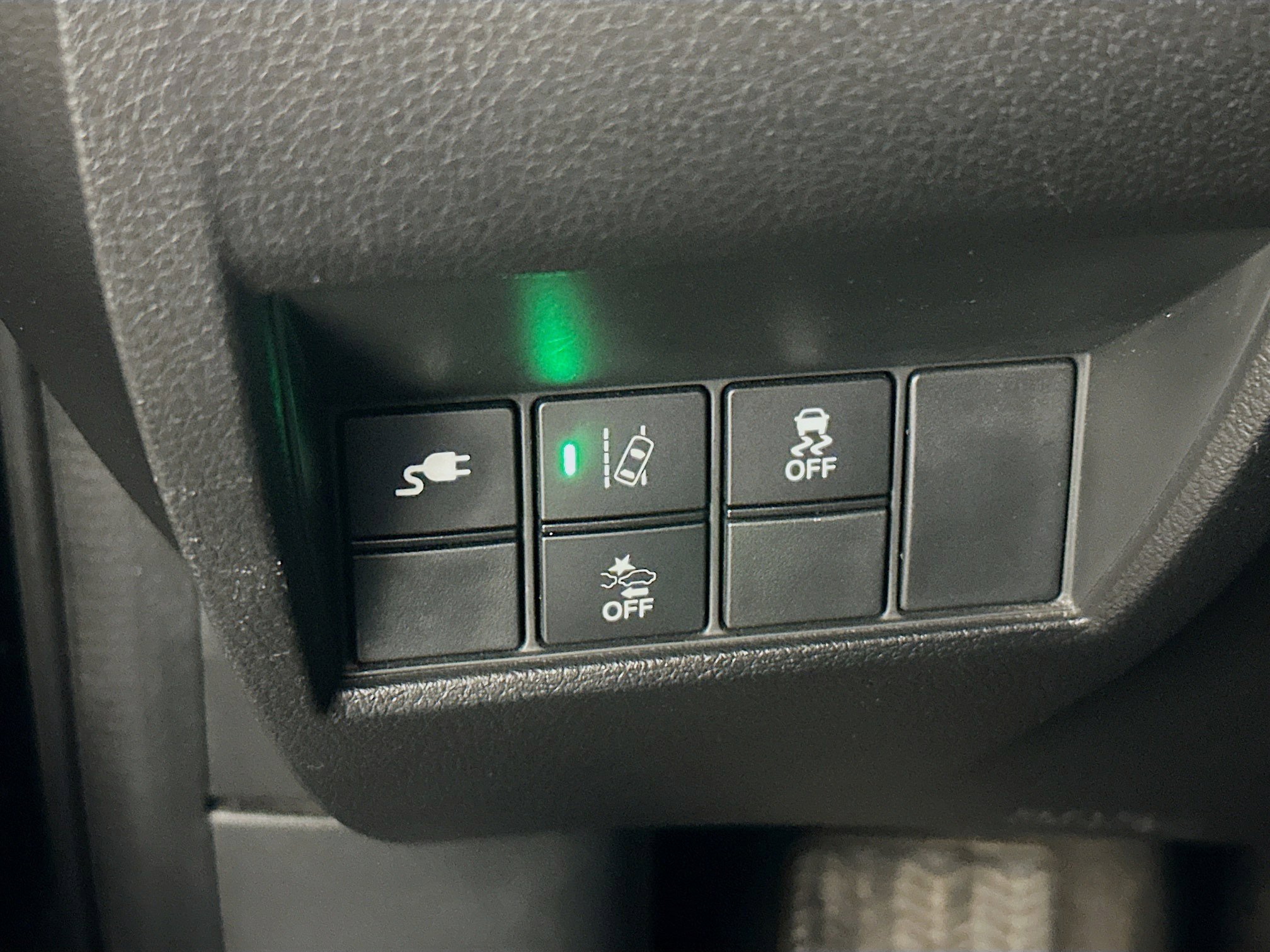 Used 2018 Honda Clarity Touring image 17