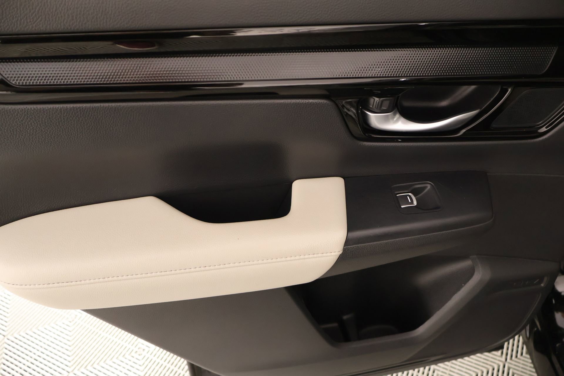 Used 2024 Honda CR-V EX-L image 17