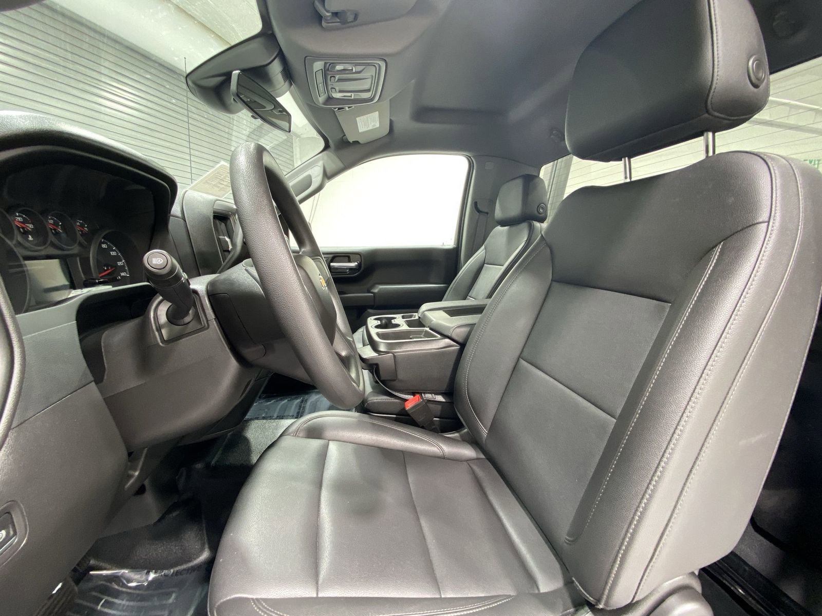Used 2022 Chevrolet Silverado 1500 W/T w/ WT Value Package AWD/4WD image 11