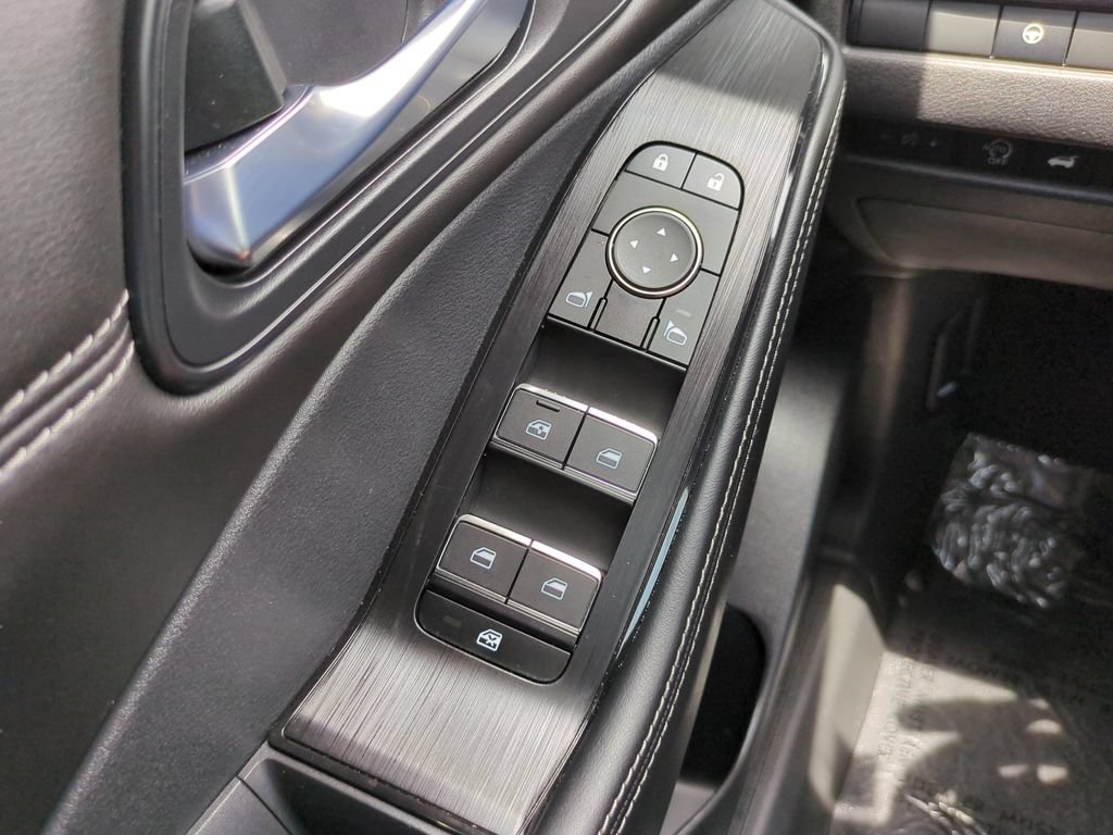 Certified 2024 Nissan Rogue SL w/ SL Premium Package FWD image 20