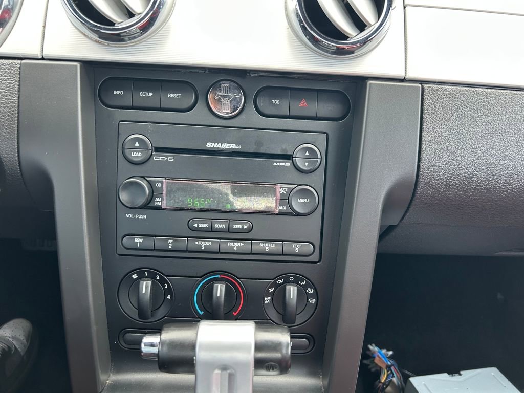 Used 2006 Ford Mustang GT Premium image 13