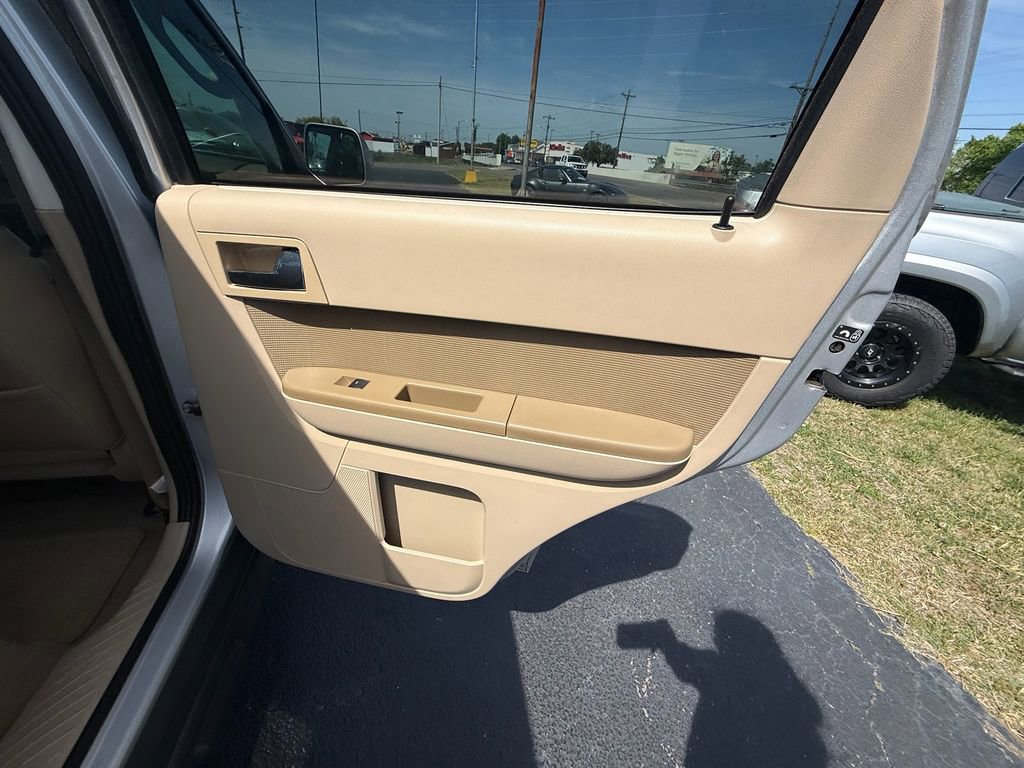 Used 2010 Ford Escape Limited FWD image 20