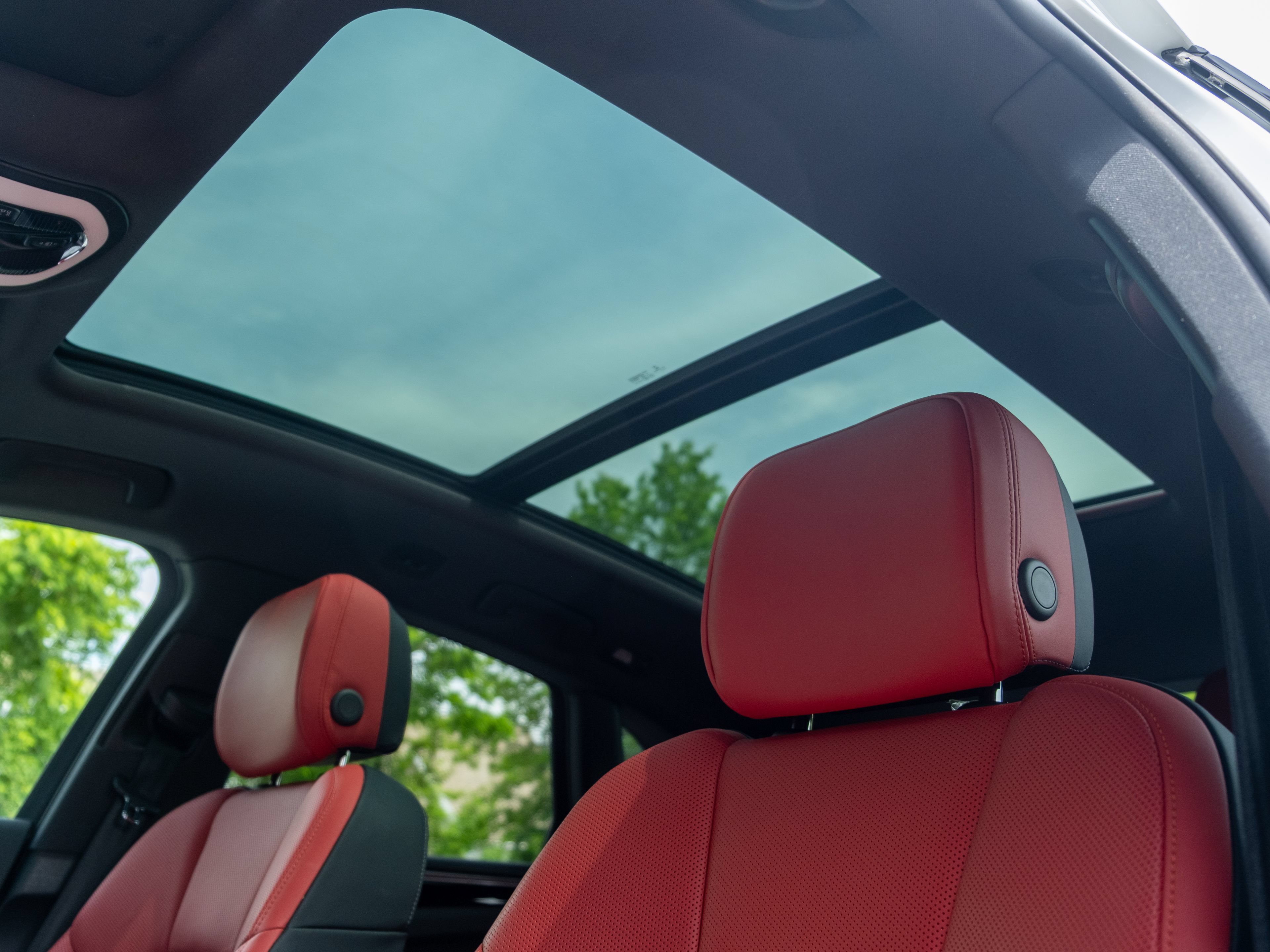 Certified 2021 Porsche Macan S AWD/4WD image 36