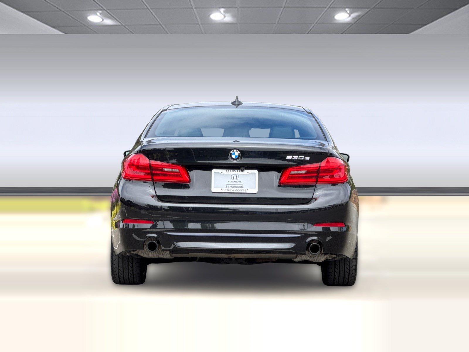 Used 2018 BMW 530e xDrive AWD/4WD image 9