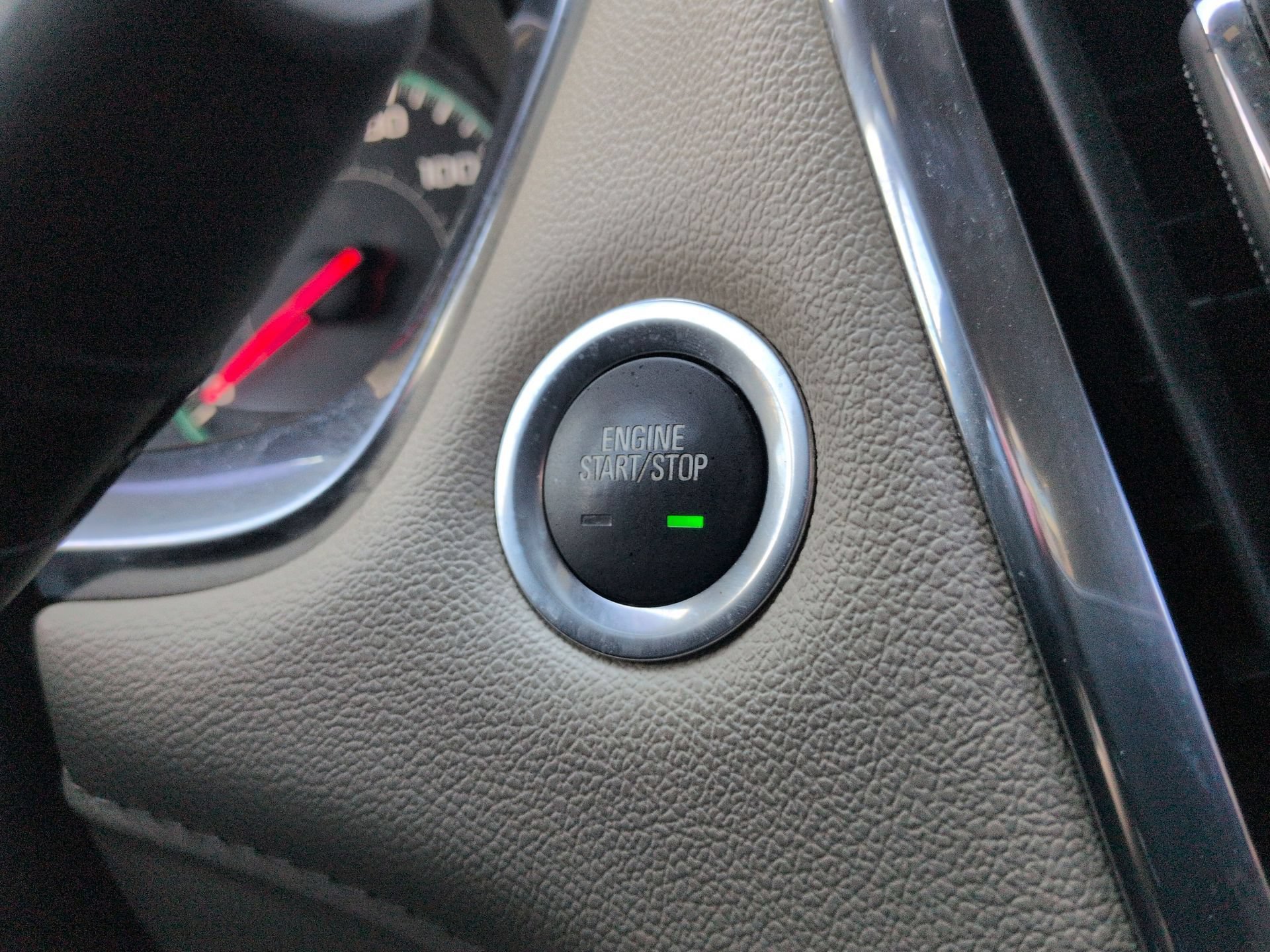 Certified 2023 Chevrolet Traverse LS FWD image 17