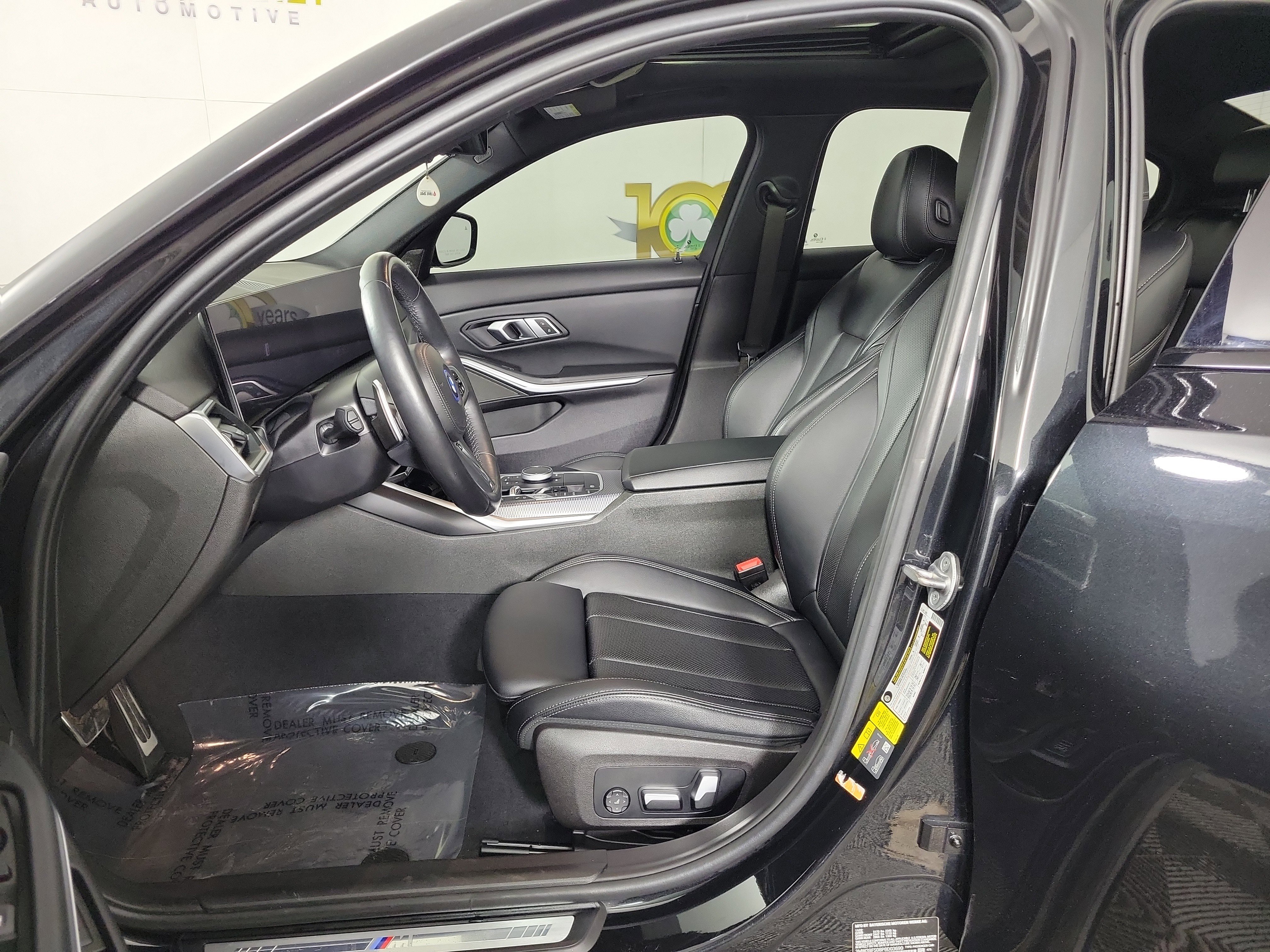Used 2023 BMW 330e xDrive w/ M Sport Package image 9