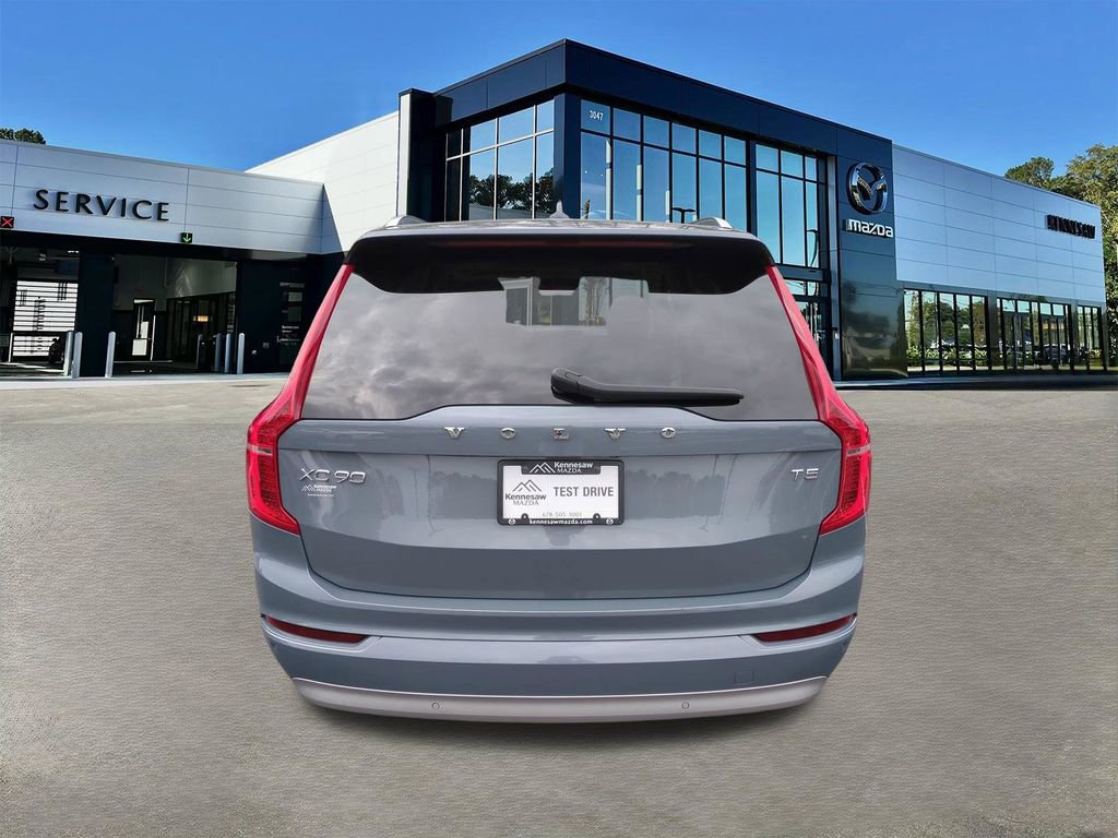 Used 2022 Volvo XC90 T5 Momentum w/ Advanced Package FWD image 5