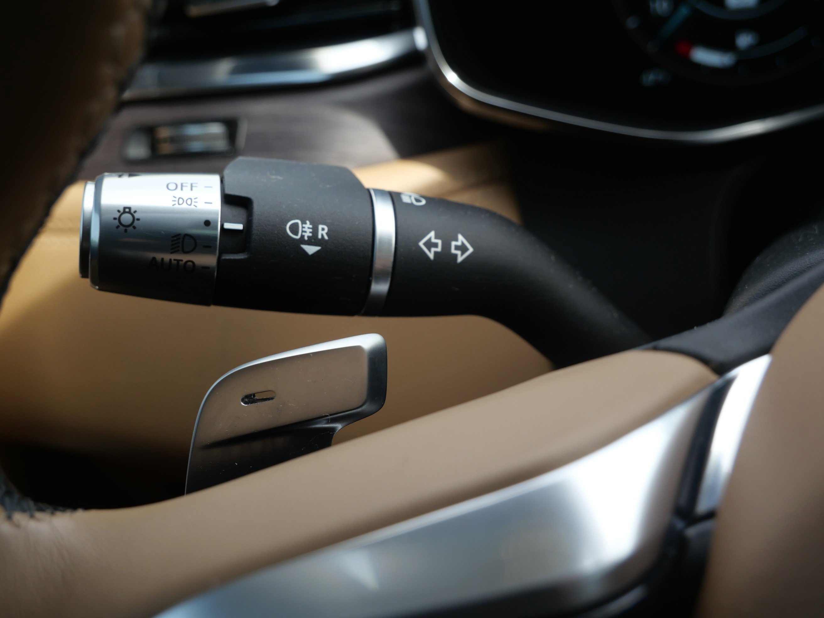 Certified 2021 Jaguar XF SE image 30