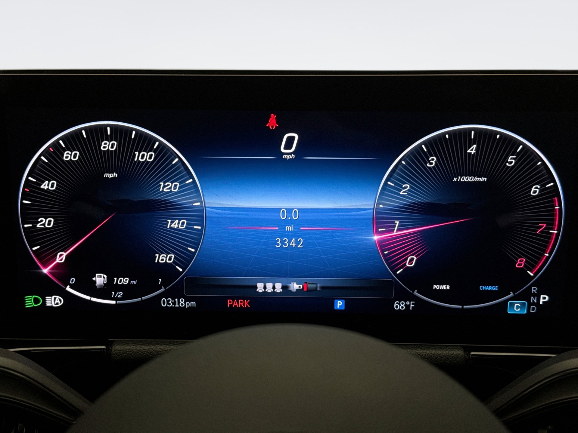 Used 2025 Mercedes-Benz GLA 250 4MATIC w/ AMG Night Package image 13