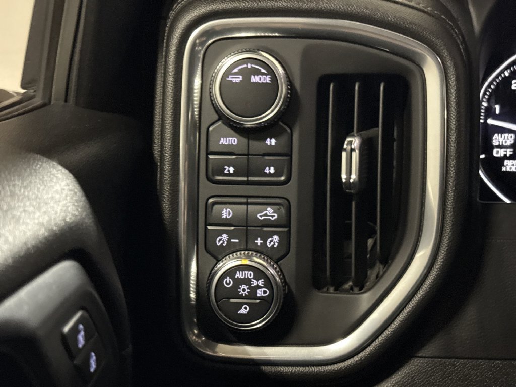 Used 2021 GMC Sierra 1500 SLT w/ SLT Premium Package AWD/4WD image 18