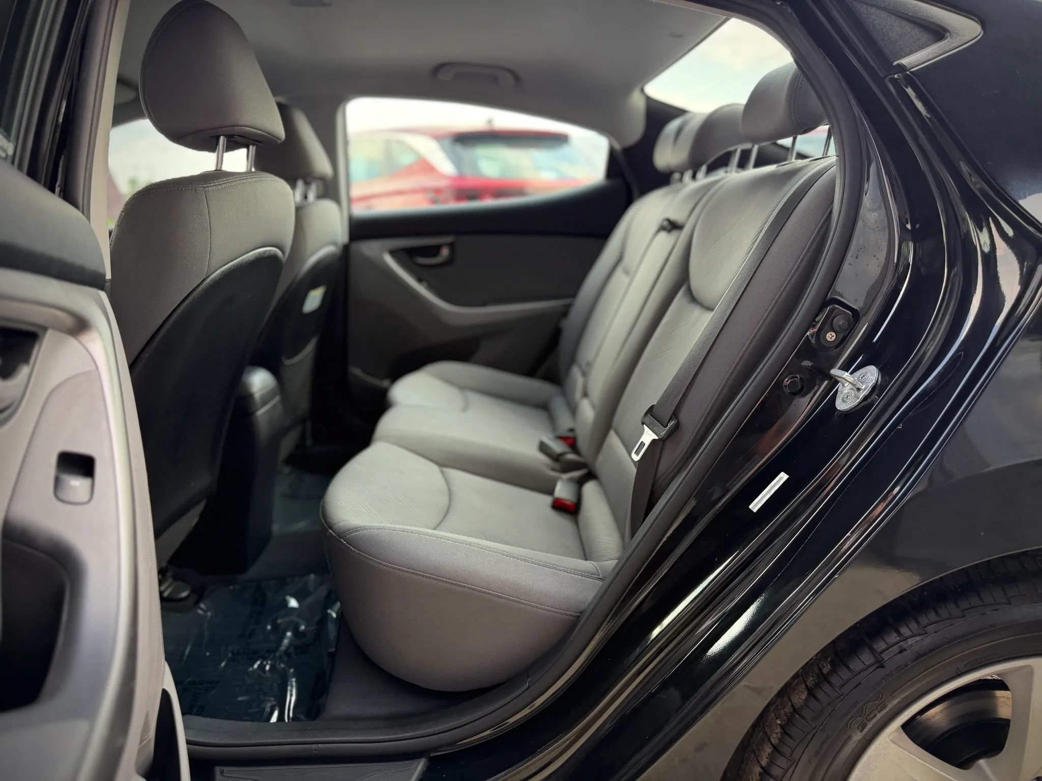 Used 2013 Hyundai Elantra GLS FWD image 12