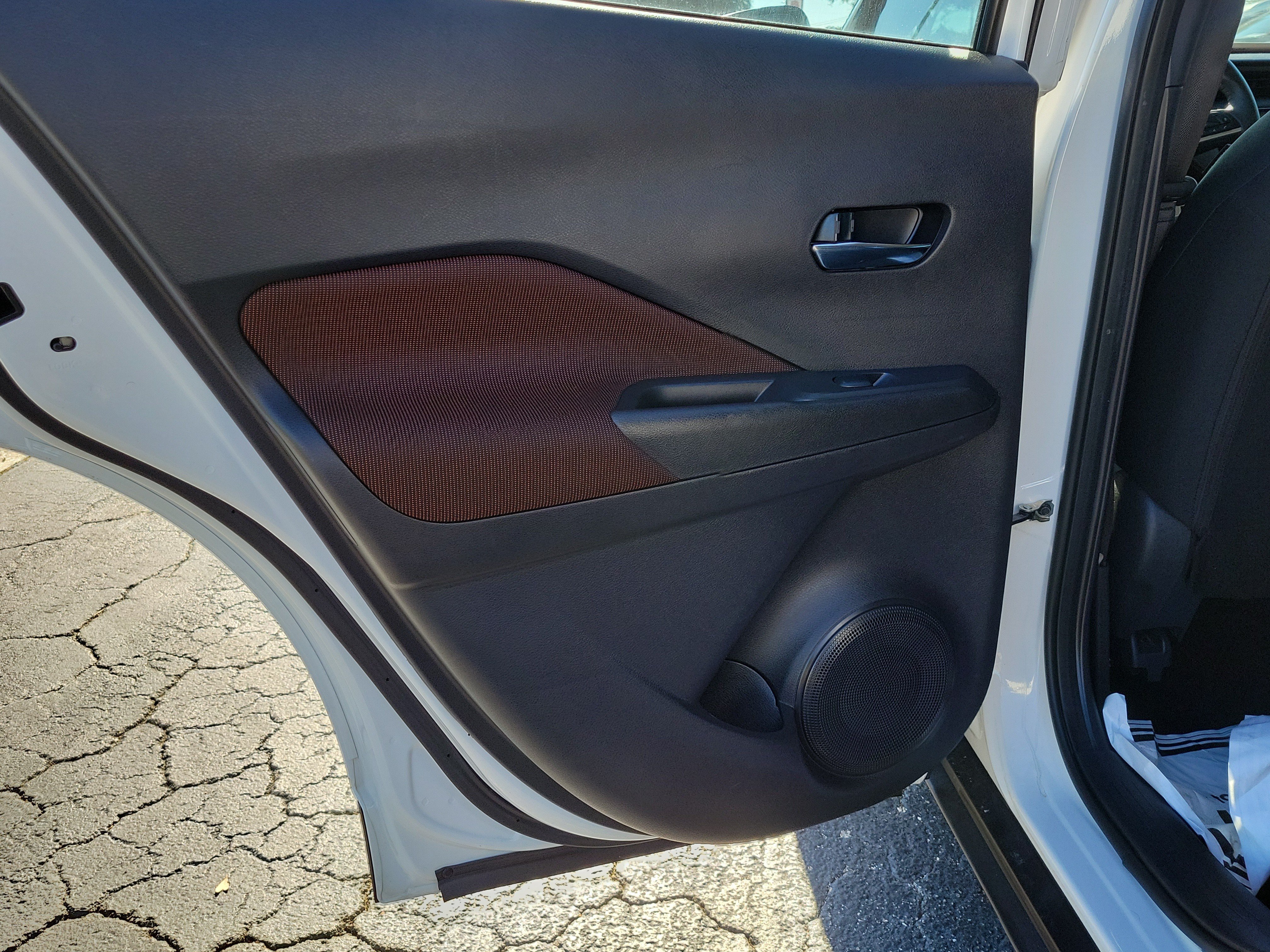 Certified 2024 Nissan Kicks SR FWD image 11