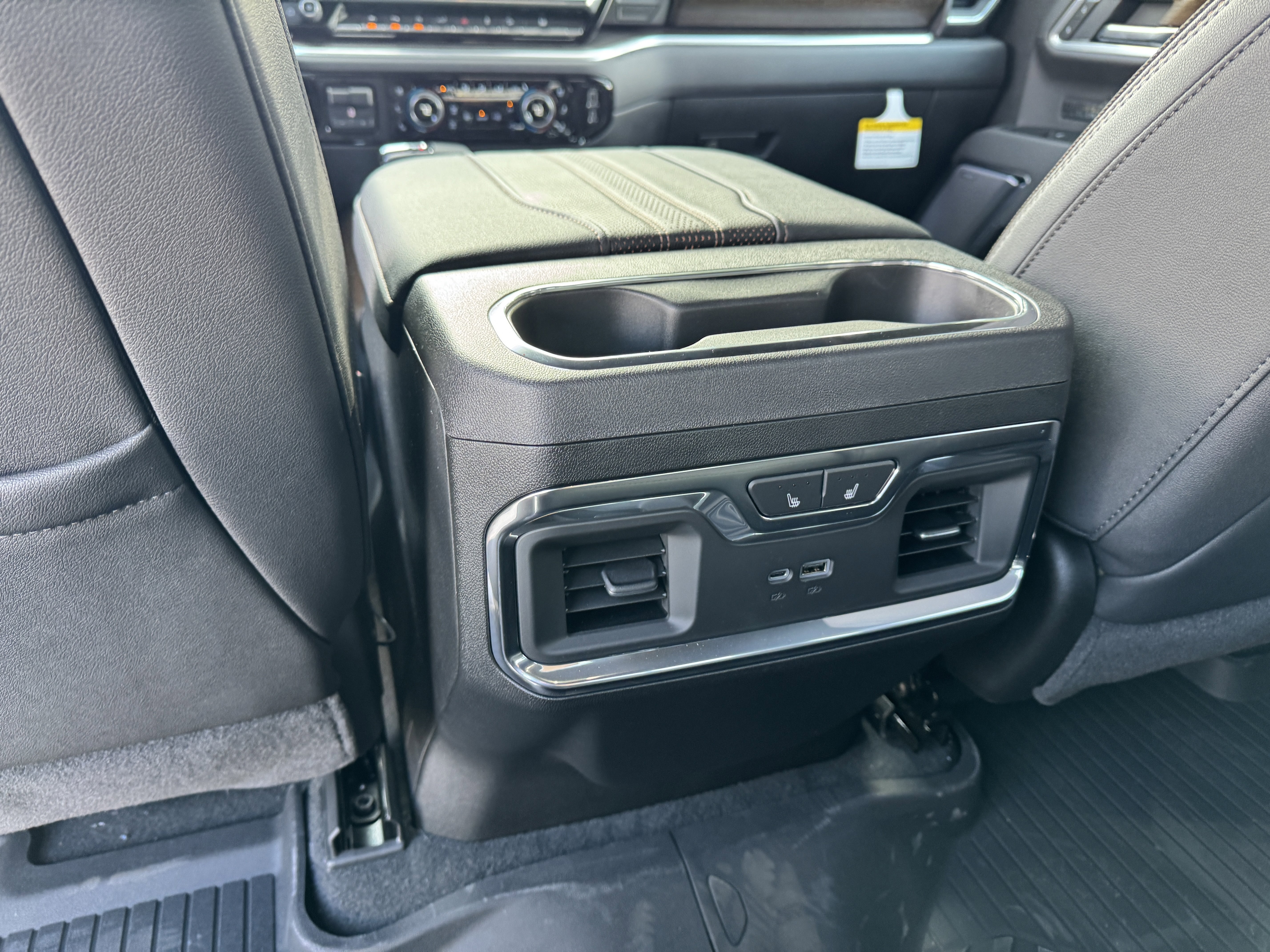 New 2026 Chevrolet Silverado 1500 High Country w/ Technology Package AWD/4WD image 17