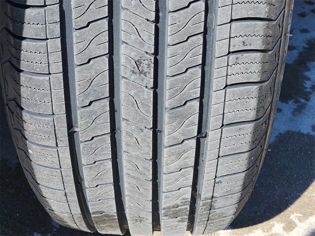 Used 2024 Ford Expedition Max XLT image 12