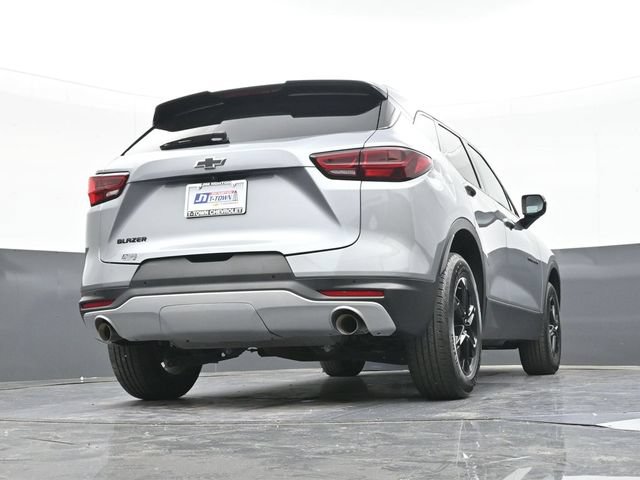 Used 2024 Chevrolet Blazer LT w/ Midnight/Sport Edition FWD image 45