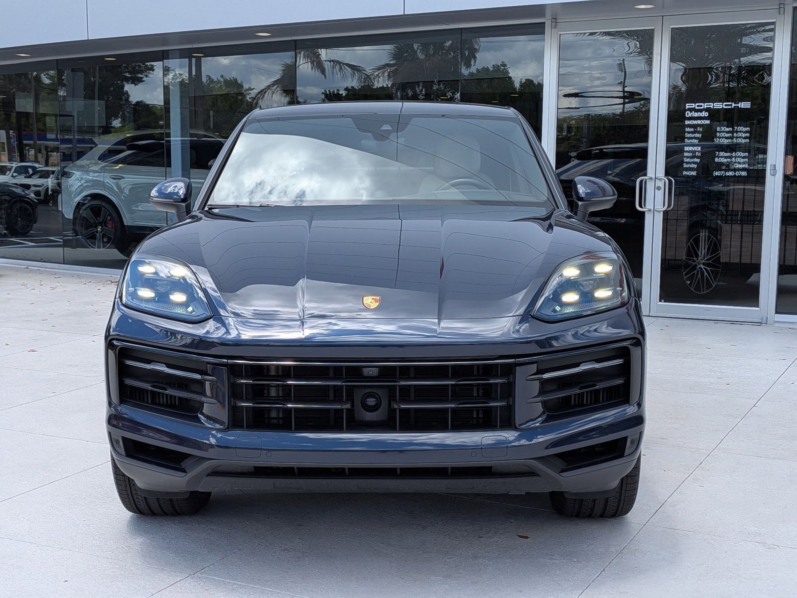 Certified 2024 Porsche Cayenne Coupe AWD/4WD image 6