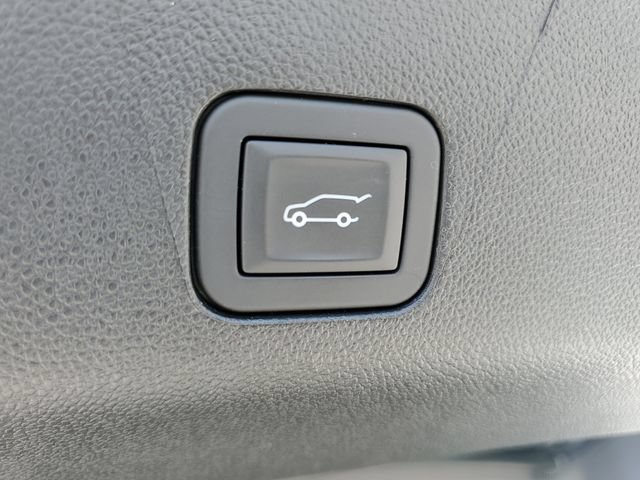 Used 2026 GMC Yukon XL Denali Ultimate w/ LPO, Get Active Package AWD/4WD image 11