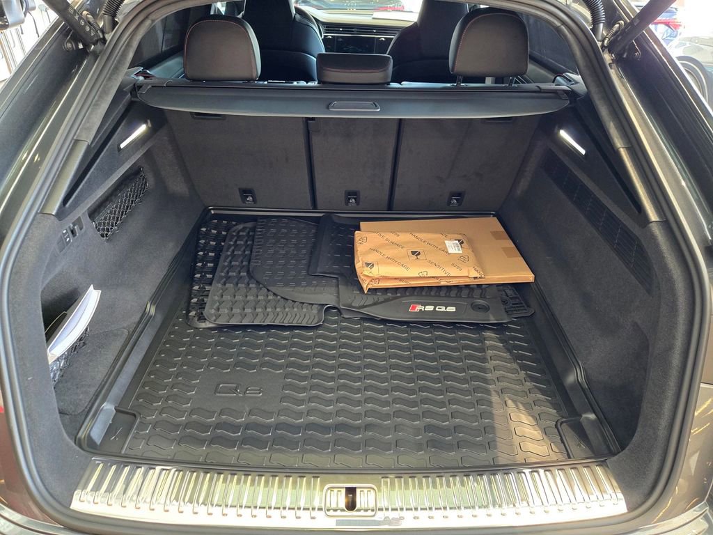 New 2026 Audi RS Q8 performance image 27