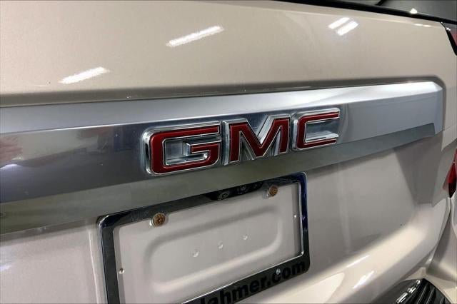 Used 2021 GMC Yukon Denali w/ Denali Premium Package AWD/4WD image 32